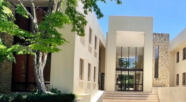 1 588 m² Commercial space
