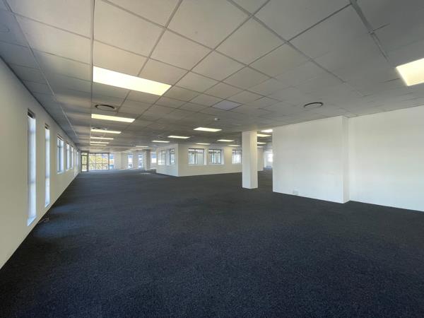 1 211 m² Commercial space