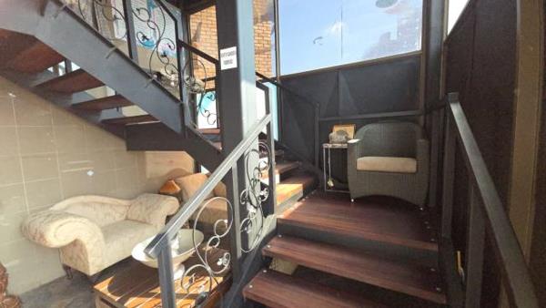 245 m² Commercial space