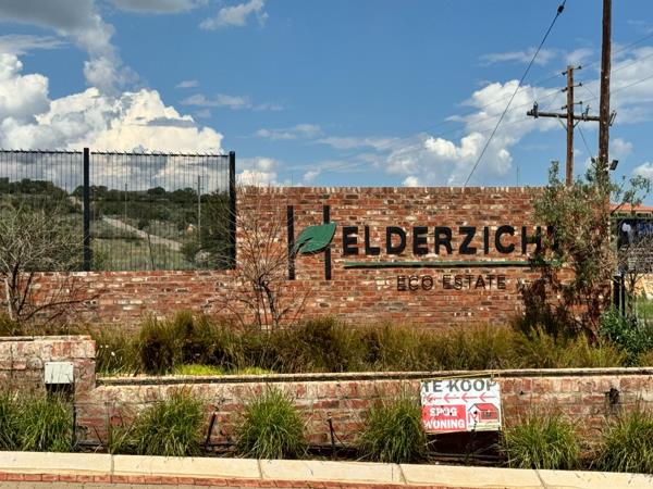 850 m² Land