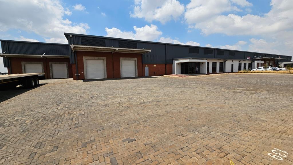 1 730 m² Industrial space