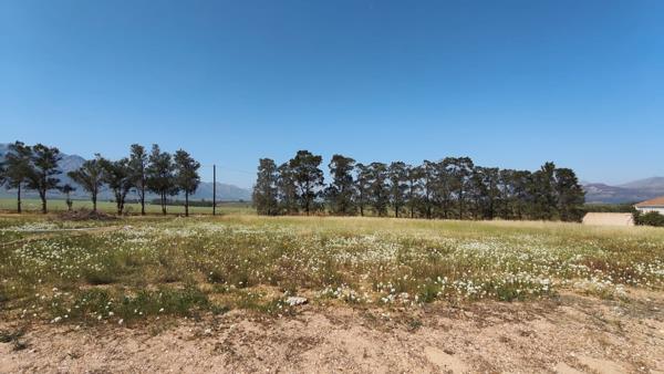 767 m² Land