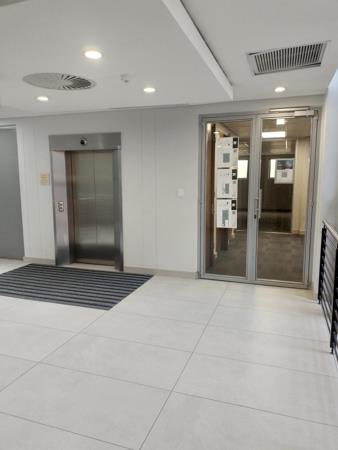 117.3 m² Commercial space