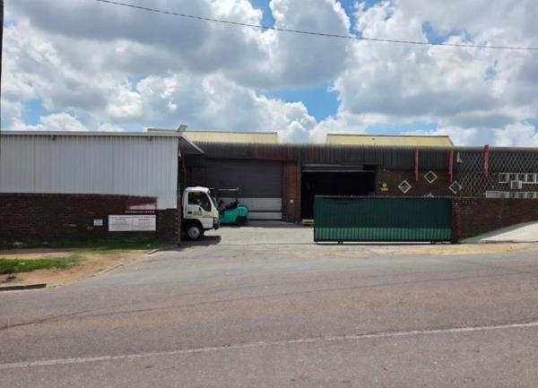 2 142 m² Industrial space