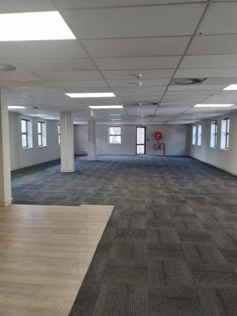 154 m² Commercial space