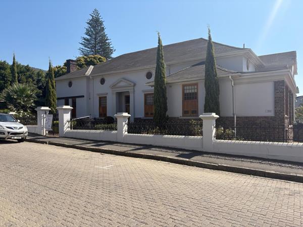 317 m² Commercial space