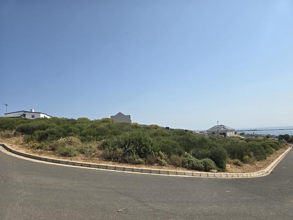 335 m² Land