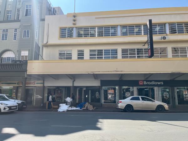 1 146 m² Retail Space