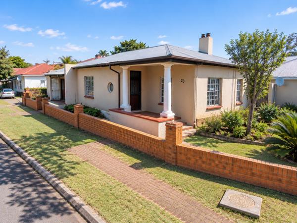 8 Bedroom House