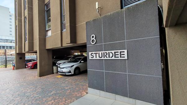 180 m² Office Space