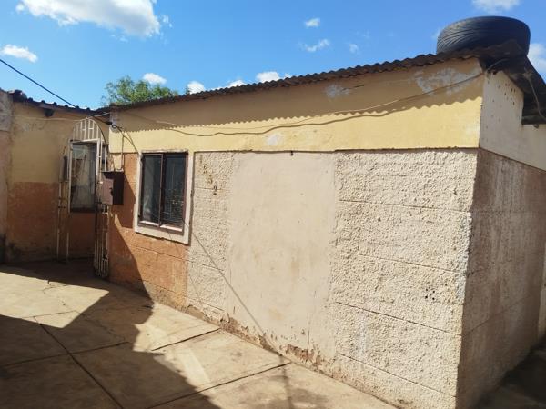 2 Bedroom House