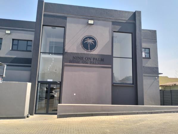 1 050 m² Commercial space