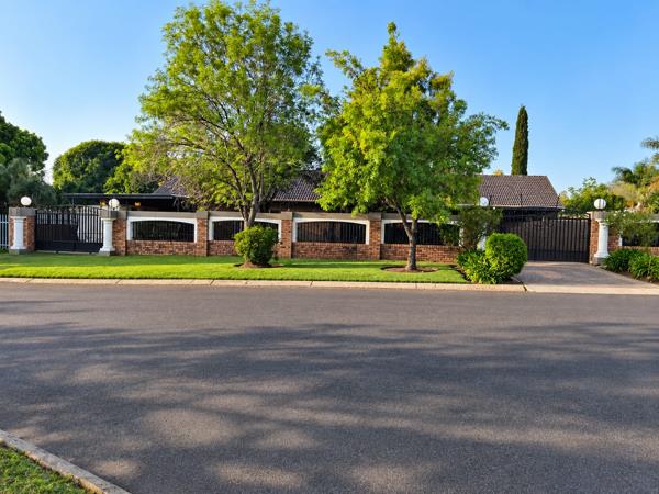 5 Bedroom House