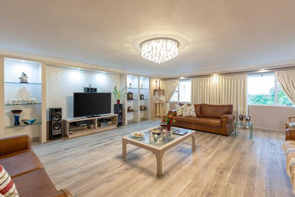 6 Bedroom House