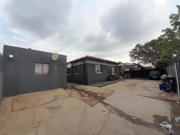 12 Bedroom House