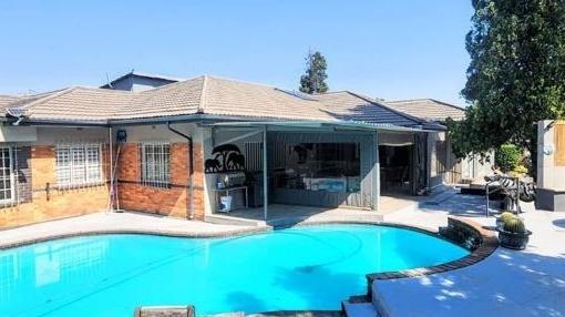 7 Bedroom House