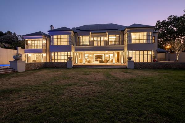 6 Bedroom House