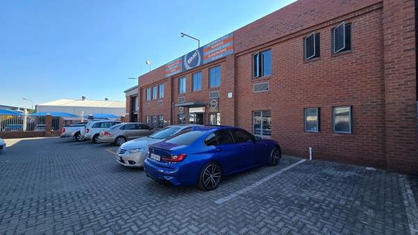 714 m² Industrial space