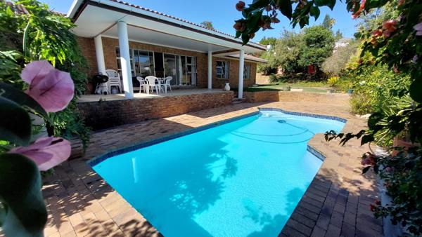 6 Bedroom House
