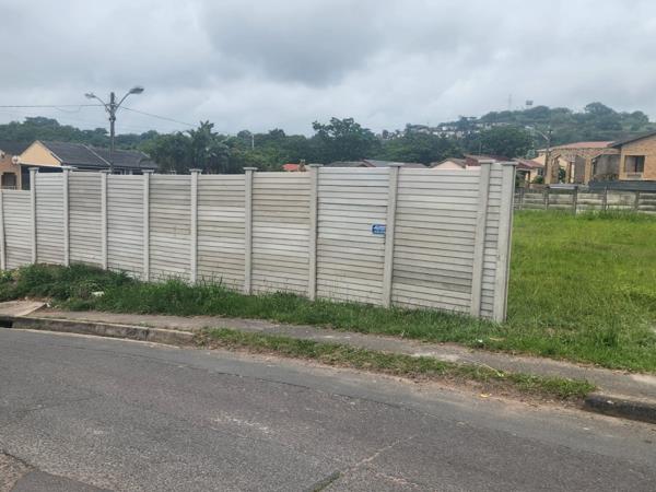 1 227 m² Land