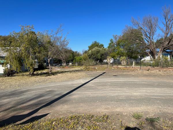 500 m² Land
