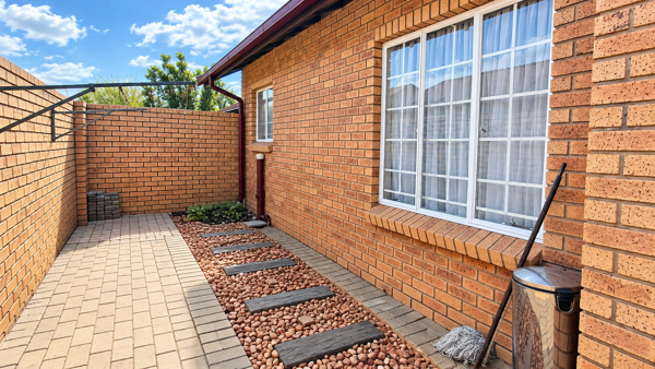 2 Bedroom Townhouse