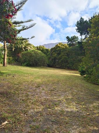 550 m² Land