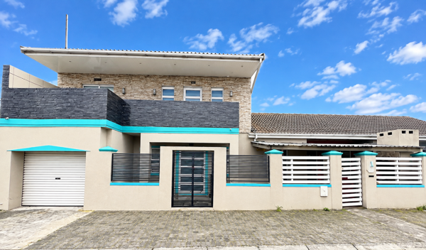 6 Bedroom House