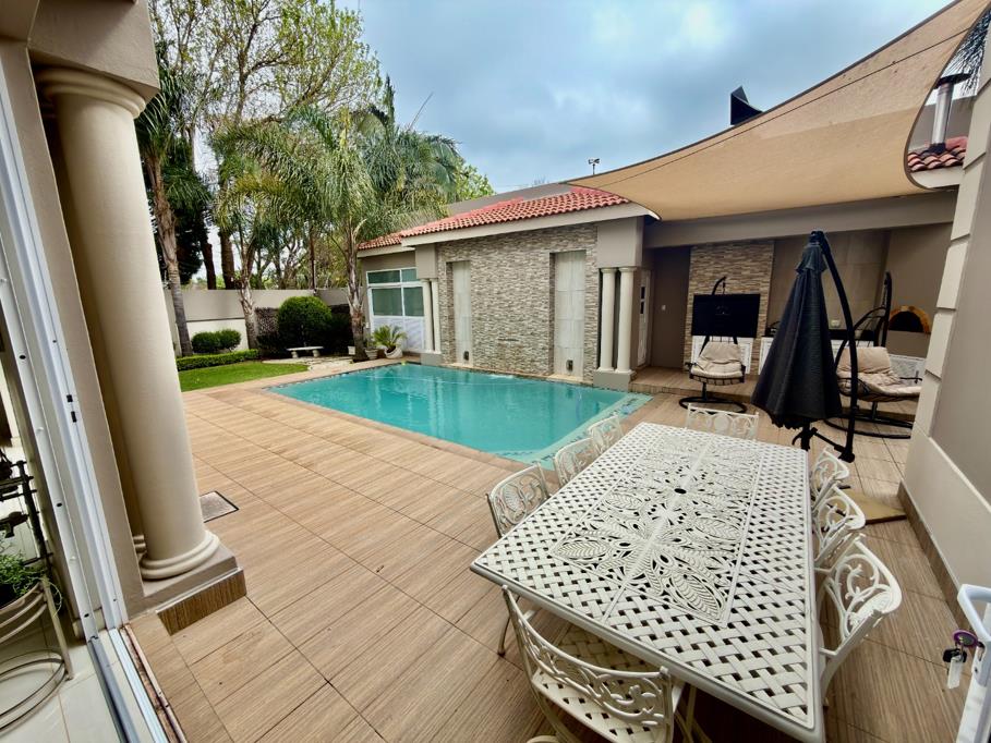 5 Bedroom House