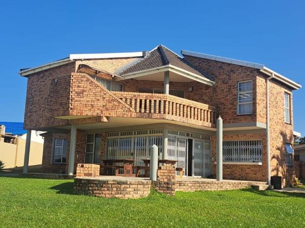 8 Bedroom House