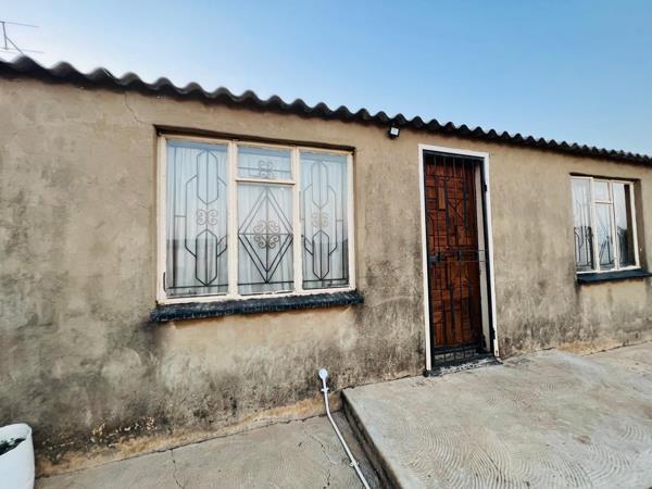2 Bedroom House