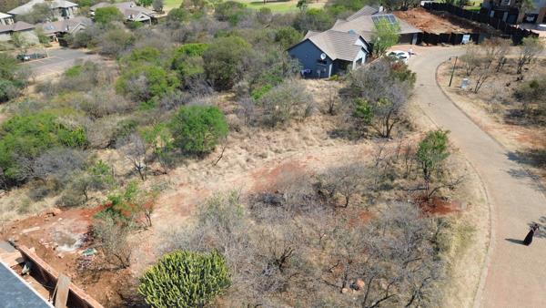 701 m² Land