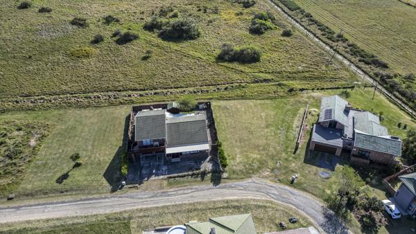 593 m² Land
