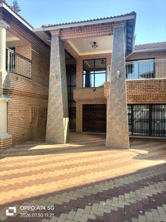8 Bedroom House