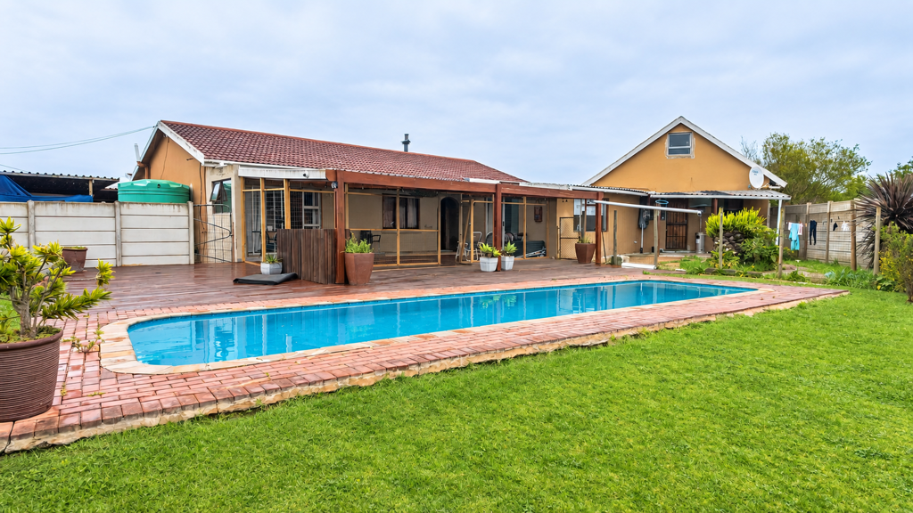 4 Bedroom House