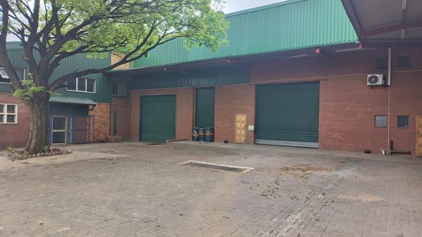 2 606 m² Industrial space