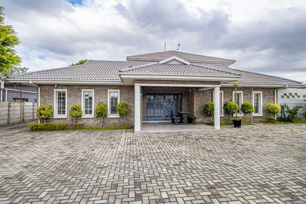 536 m² Office Space