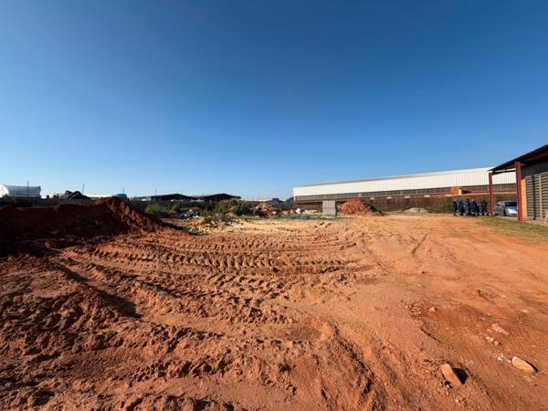1 601 m² Land
