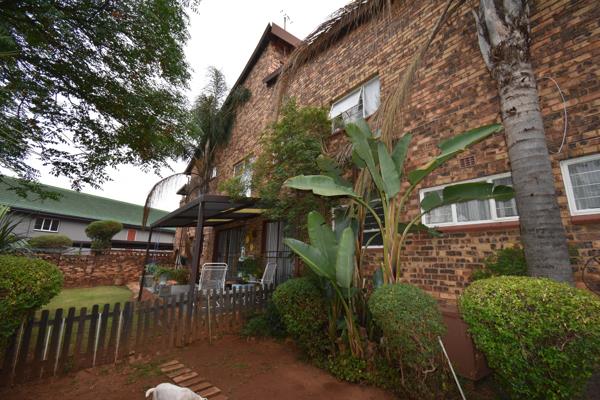 5 Bedroom Townhouse