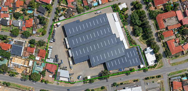 8 300 m² Industrial space