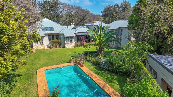5 Bedroom House