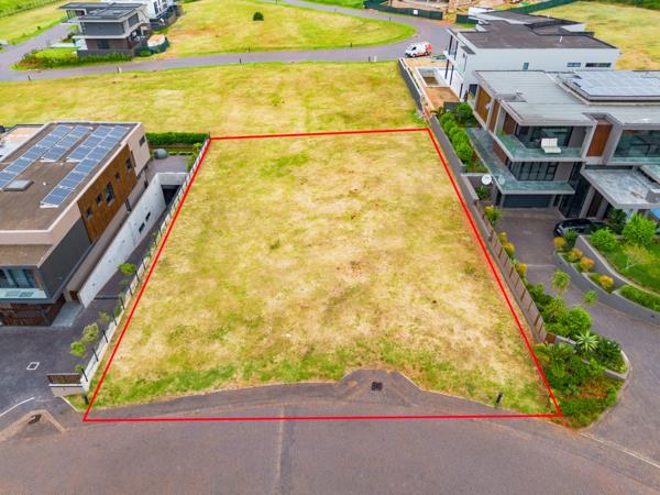827 m² Land