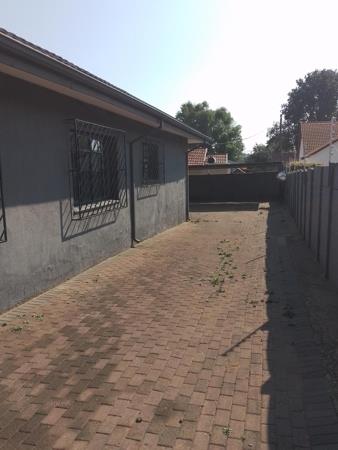 310 m² Commercial space