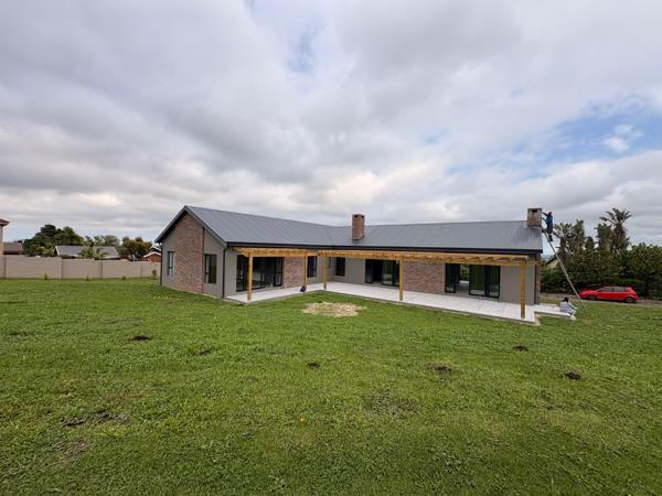5 Bedroom House