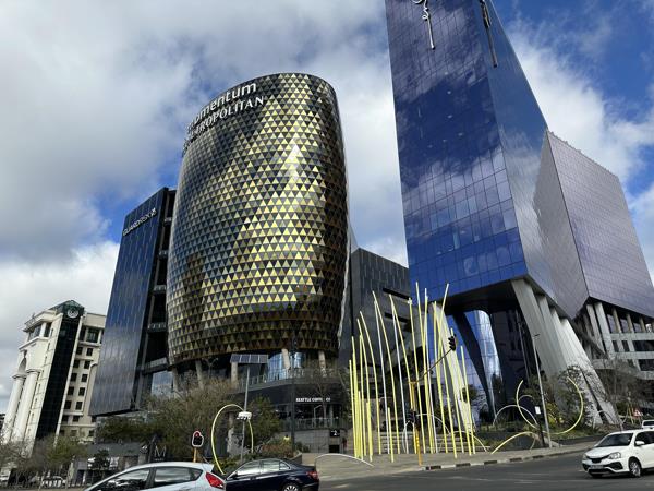 1 770 m² Commercial space