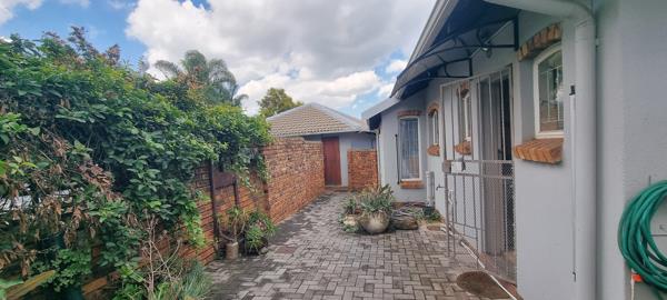 2 Bedroom Simplex