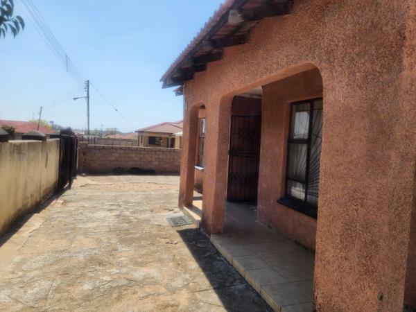 2 Bedroom House