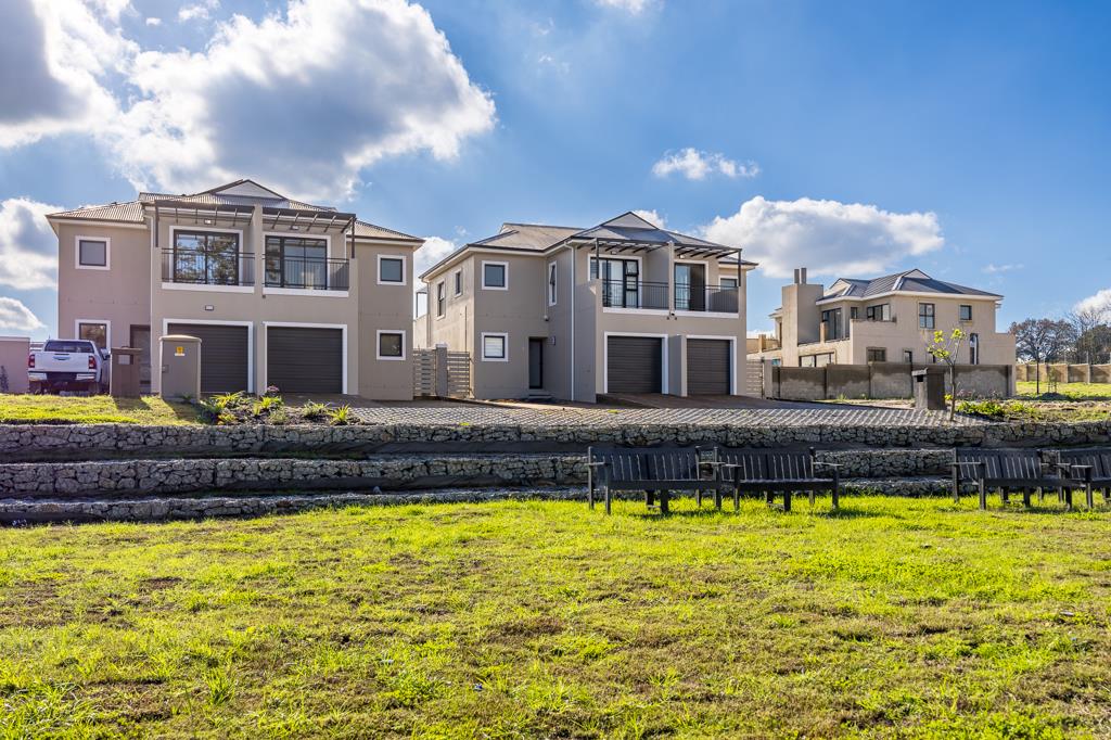 3 Bedroom Duplex in Brackenfell South
