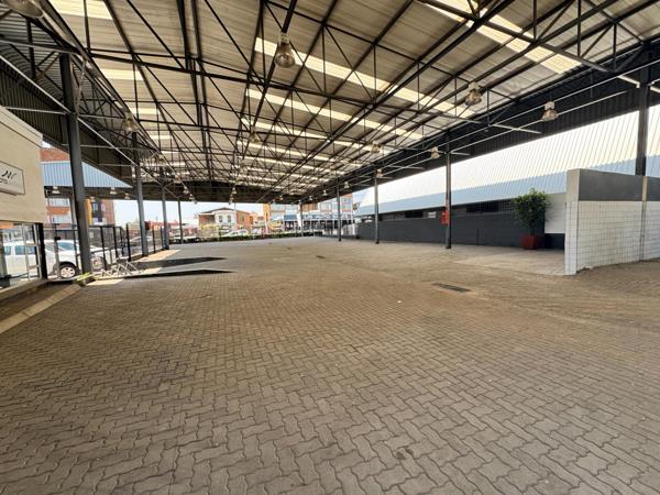 1 200 m² Commercial space