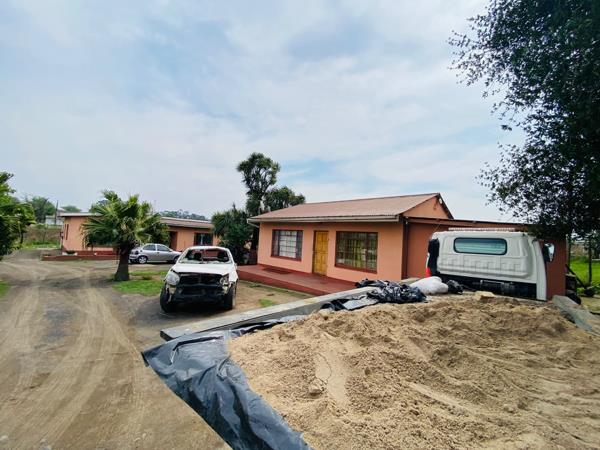 6 Bedroom House